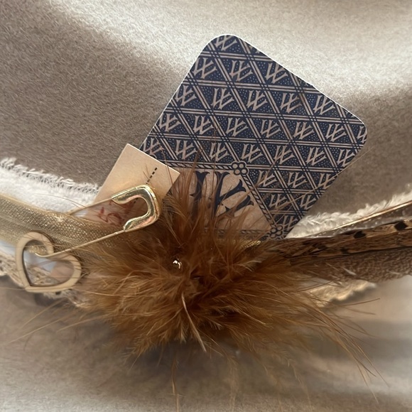 Handmade One of a Kind Decorated 100% Wool Beige Cowgirl Hat w/Lace & Feathers - Picture 4 of 10